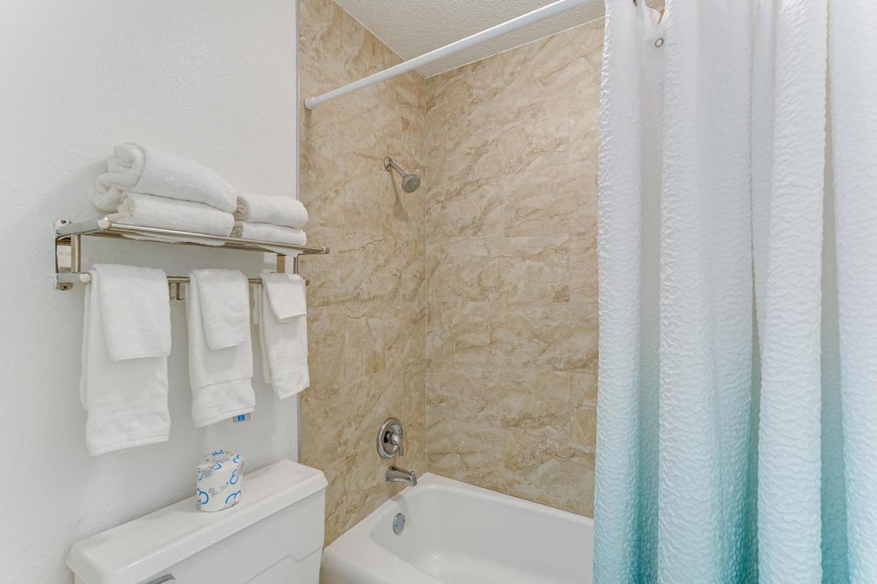 Sarasota Cay Club #612 - Heated Pool, Bunk Beds, Huge Tv, Tiki Bar, More! South Bradenton Exteriör bild